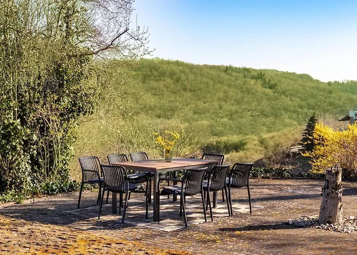 Living Between Heaven And Forest * Bermel