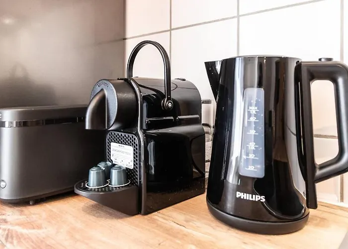 Living Between Heaven And Forest * Bermel